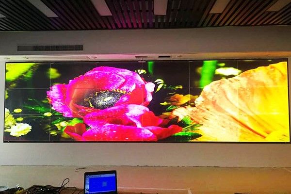 選擇無(wú)縫拼接屏該從哪些方面考慮？