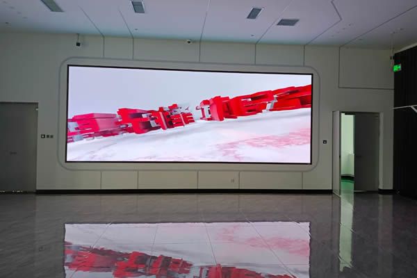 會議顯示大屏有哪些，現(xiàn)代會議室用哪種大屏好？